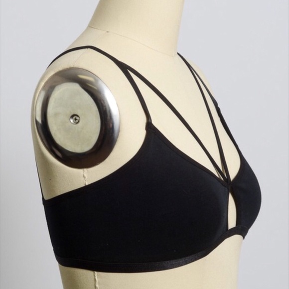 caged strappy Bralette - Picture 5 of 6